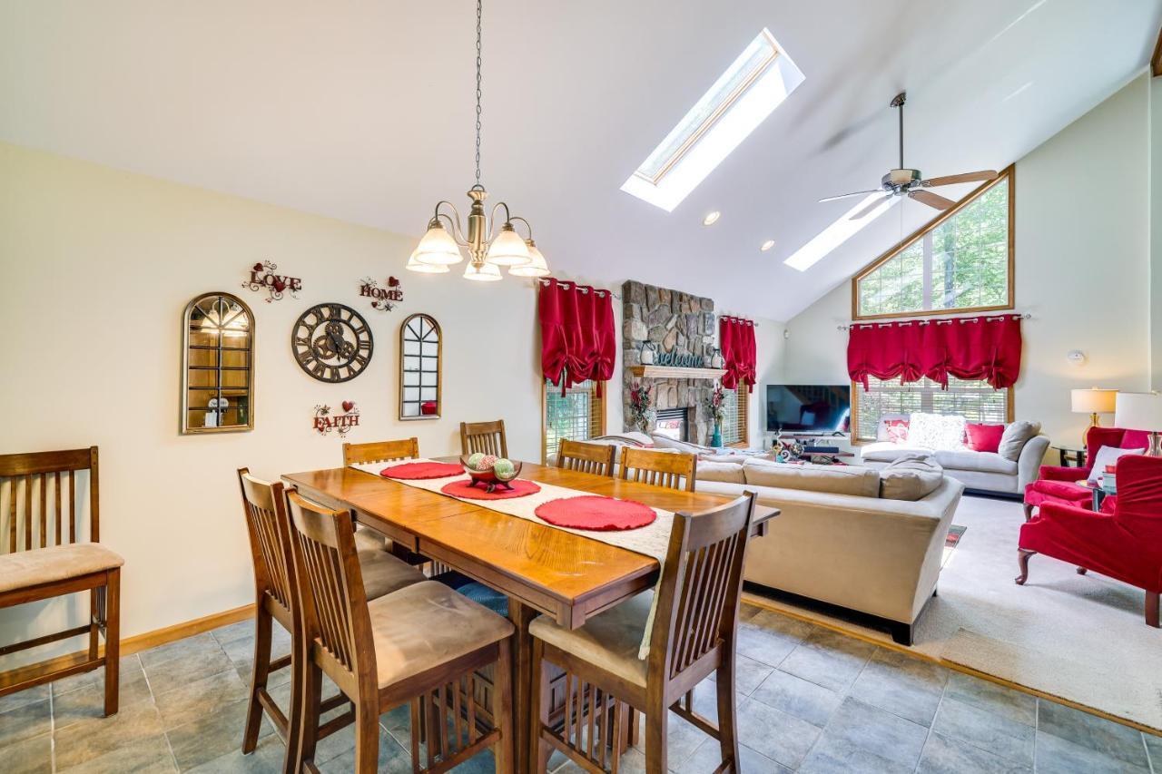 Pocono Vacation With Community Amenities