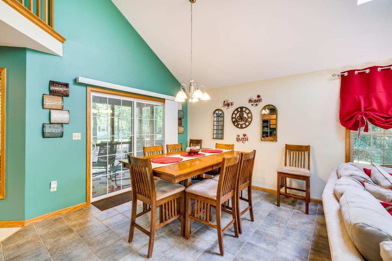 Pocono Vacation With Community Amenities * Pocono Lake