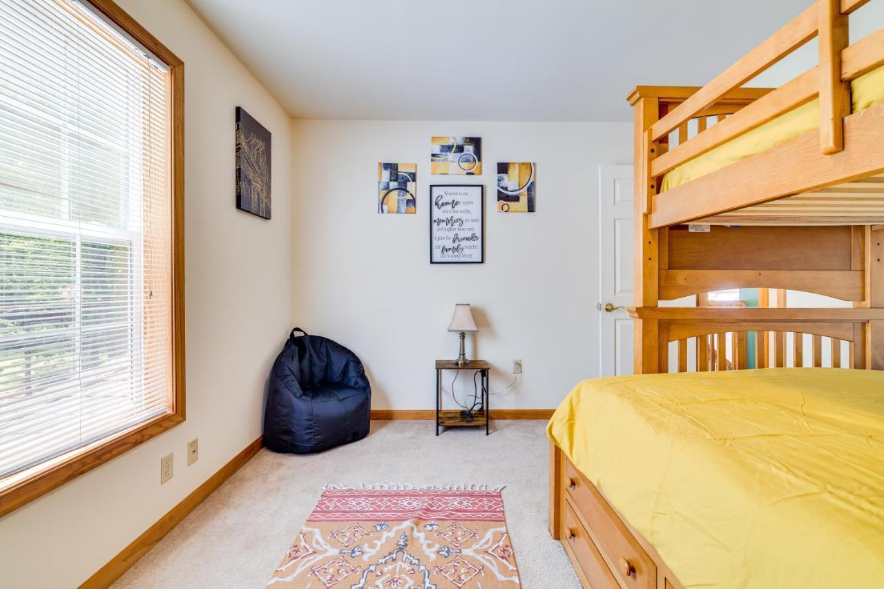 Pocono Vacation With Community Amenities Holiday home *